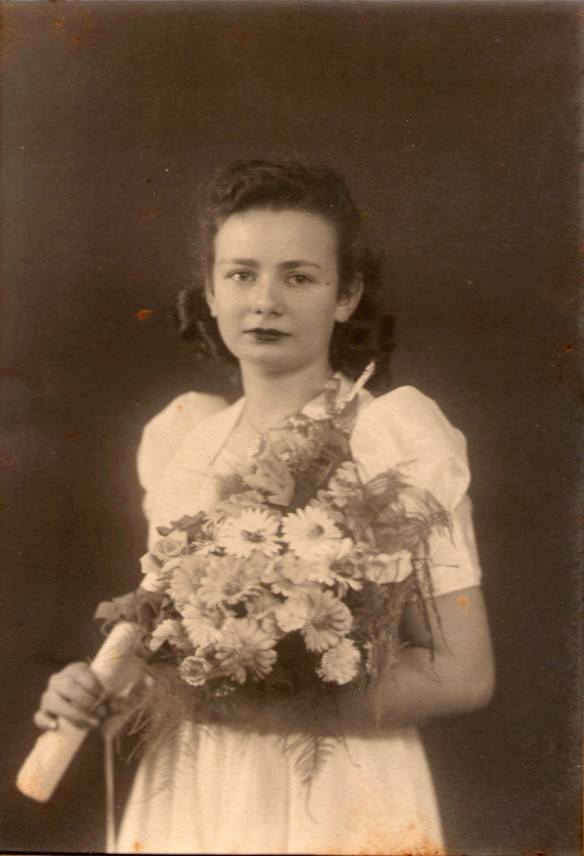 Thelma Graduation photo 1946