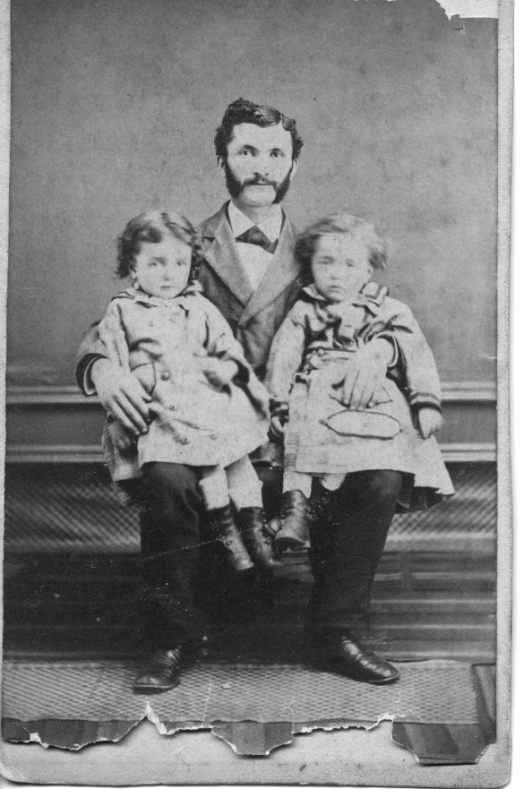 Simon Schoenthal with twins Harry and Ida 1875 Courtesy of the family of Hettie Schoenthal Stein