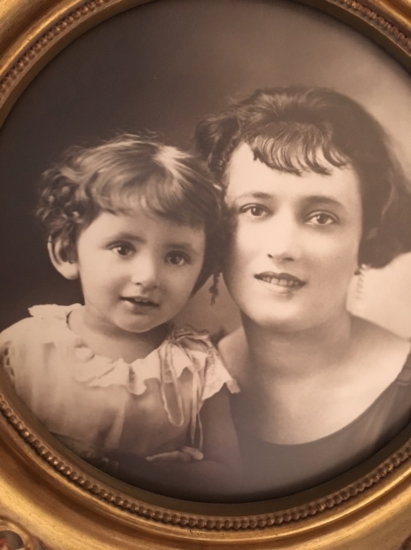 Faye Krakower and her mother Freida